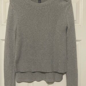 GAP Women's Gray Crew Neck Sweater